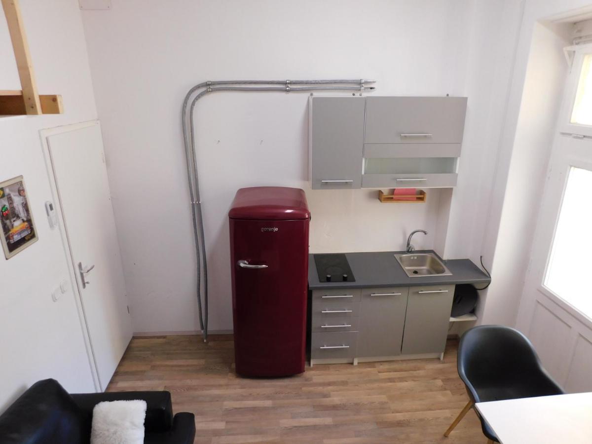 Ledek Apartment Ljubljana Exteriör bild